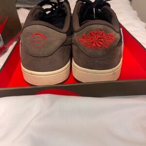 Jordan Men's Brown Sneakers